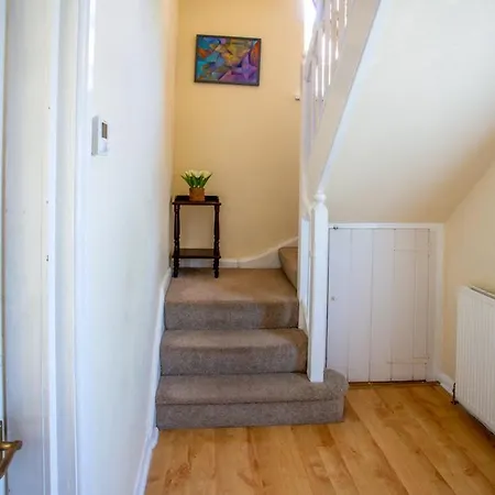 Cozy 3 Bed Family By Park Semesterbostad *