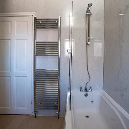 Cozy 3 Bed Family By Park